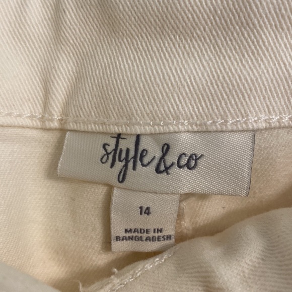 Style & co cream mom jeans with quilt appliqué size US 14 - Picture 2 of 3